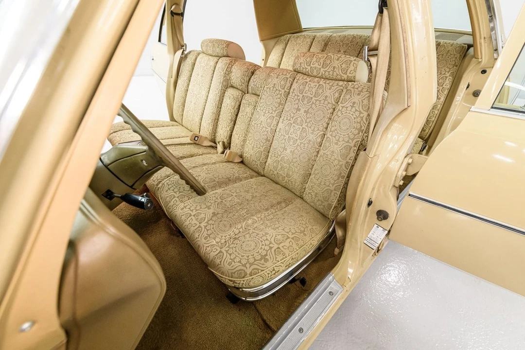 1977 Chrysler Newport - Image 27 of 31