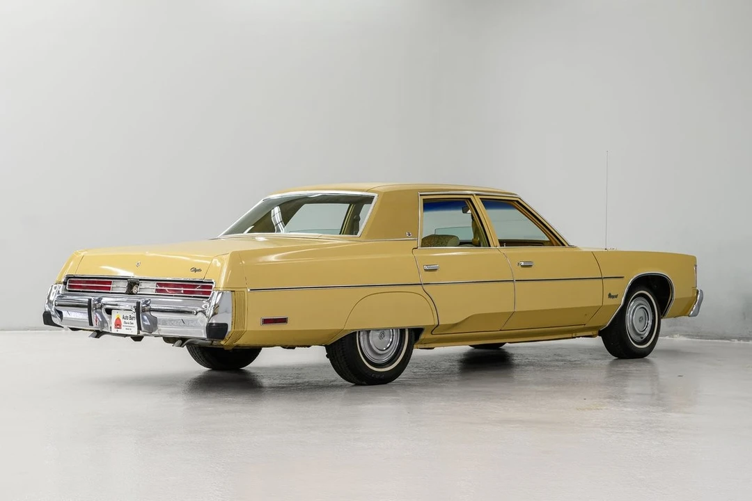 1977 Chrysler Newport - Image 7 of 31