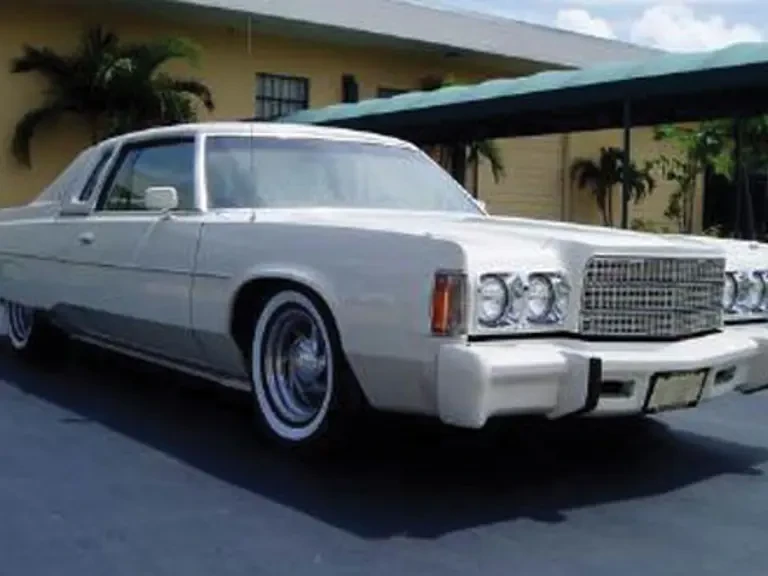 1977 Chrysler Newport - Image 9 of 9