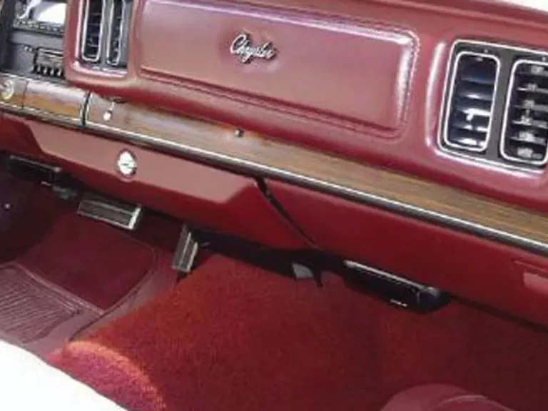 1977 Chrysler Newport - Image 5 of 9