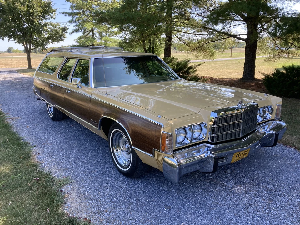 1977 Chrysler Town & Country - Image 19 of 31