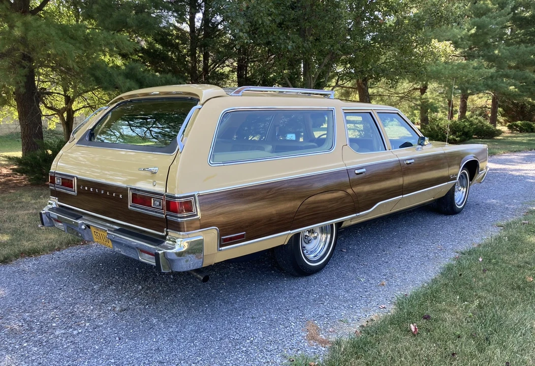 1977 Chrysler Town & Country - Image 20 of 31
