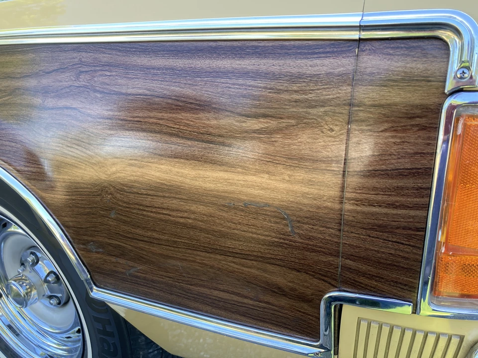 1977 Chrysler Town & Country - Image 27 of 31
