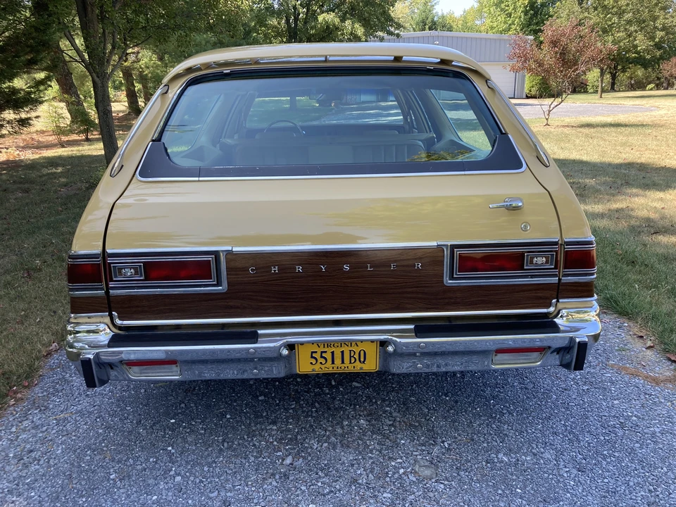 1977 Chrysler Town & Country - Image 22 of 31