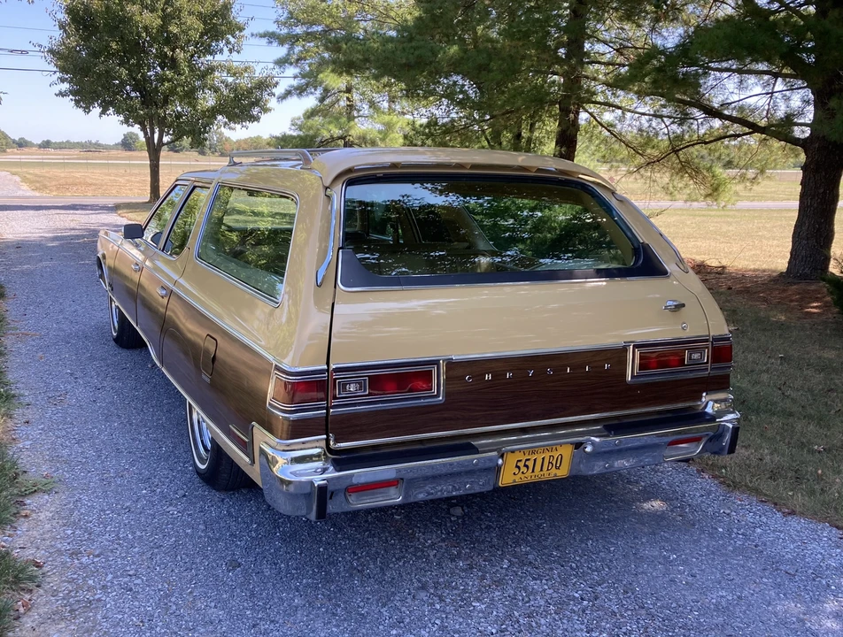 1977 Chrysler Town & Country - Image 23 of 31