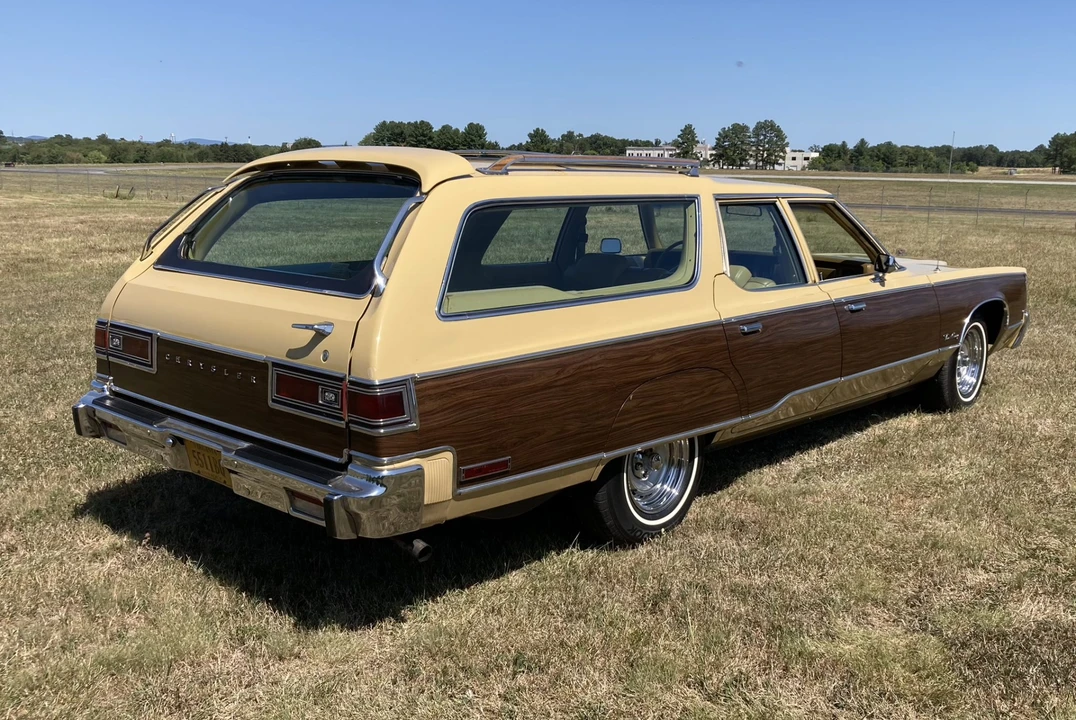 1977 Chrysler Town & Country - Image 7 of 31