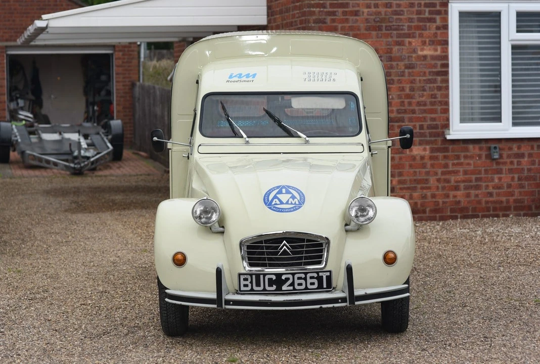 1977 Citroen 2CV - Image 2 of 30