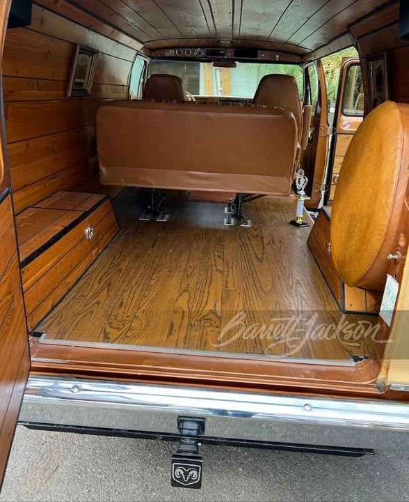 1977 Dodge Ram Van - Image 8 of 18