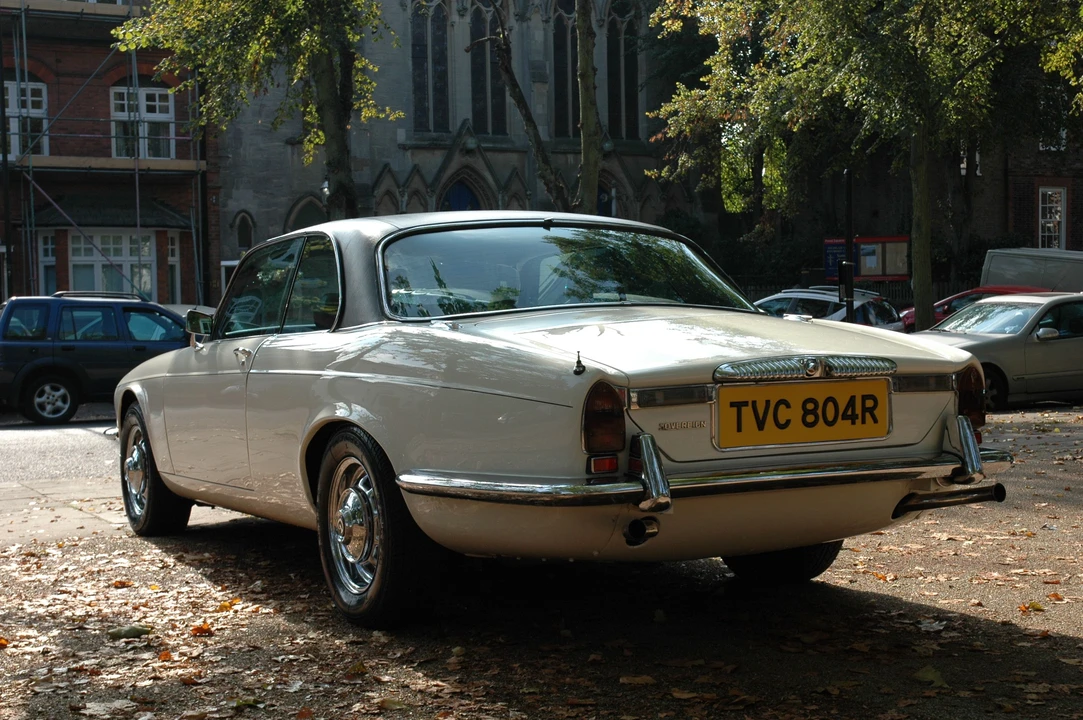 1977 Daimler - Image 3 of 5
