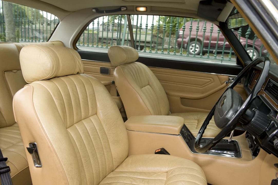 1977 Daimler - Image 3 of 11