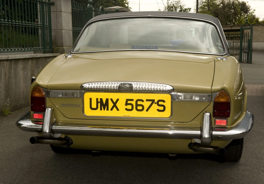 1977 Daimler - Image 7 of 11