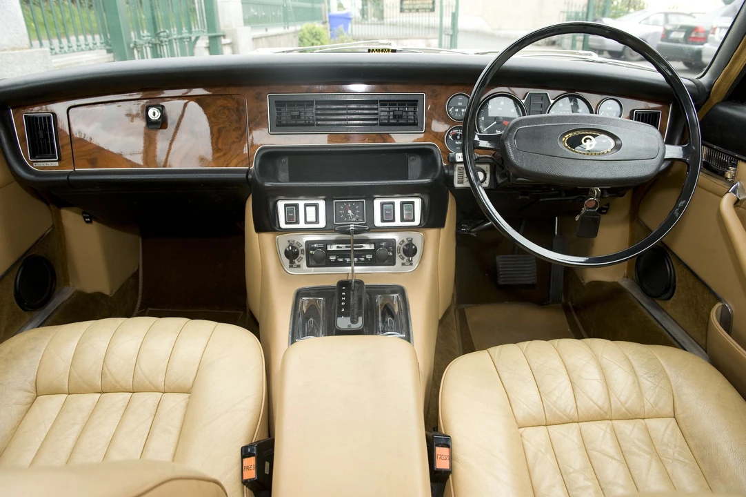 1977 Daimler - Image 6 of 11