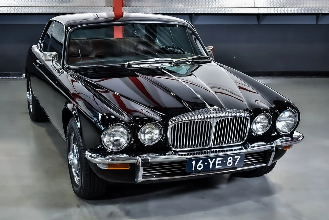 1977 Daimler - Image 25 of 30