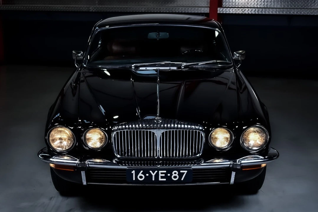 1977 Daimler - Image 17 of 30