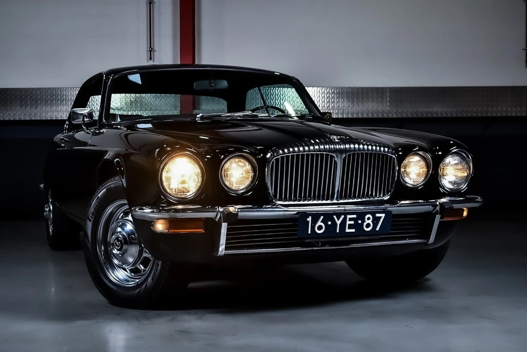 1977 Daimler - Image 18 of 30
