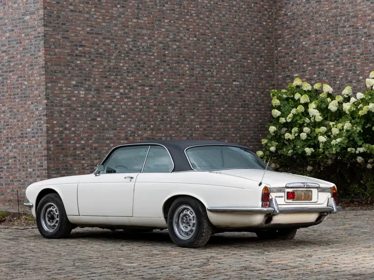 1977 Daimler - Image 3 of 31