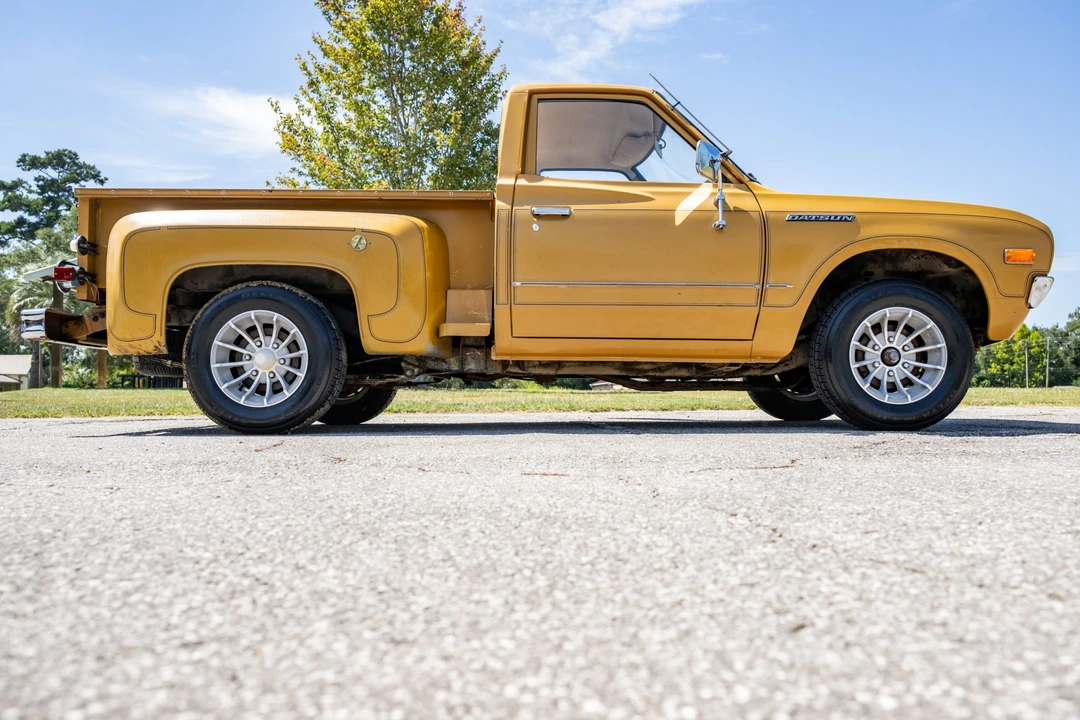1977 Nissan - Image 11 of 31