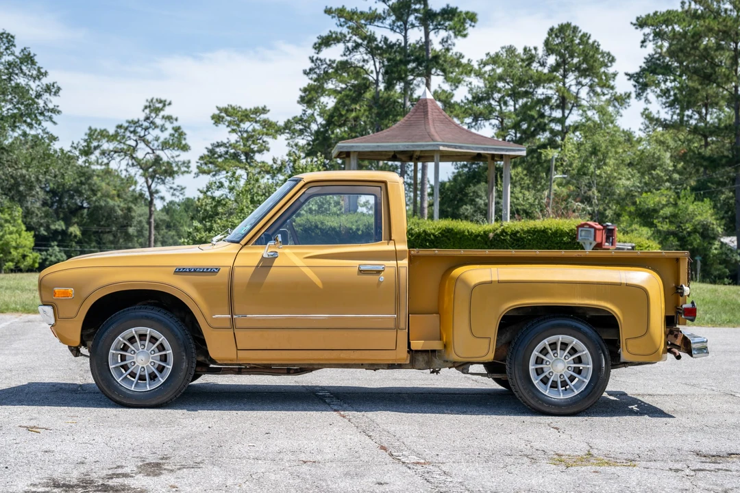 1977 Nissan - Image 9 of 31