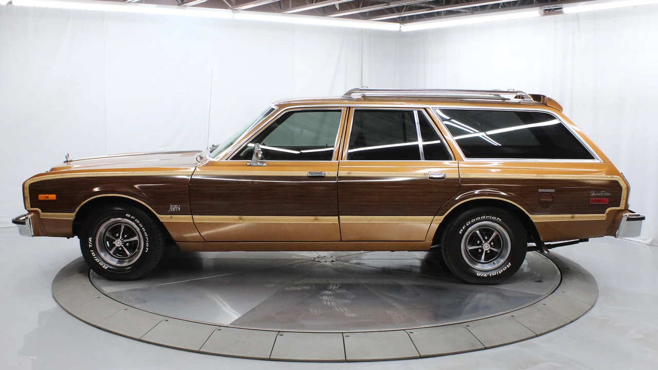 1977 Dodge Aspen - Image 2 of 24