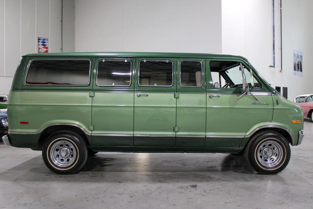 1977 Dodge Ram Van - Image 9 of 12
