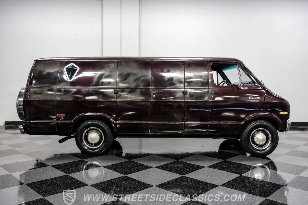 1977 Dodge Ram Van - Image 13 of 21
