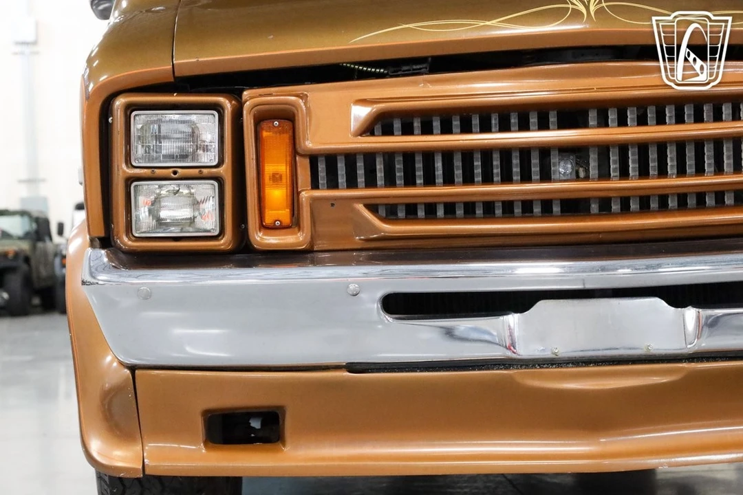 1977 Dodge Ram Van - Image 9 of 12