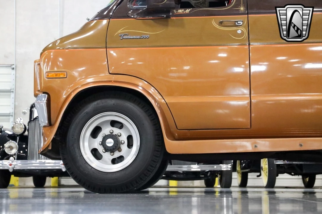 1977 Dodge Ram Van - Image 5 of 12