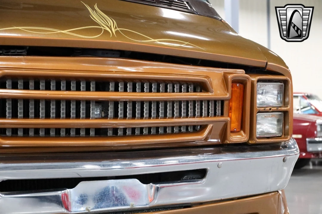 1977 Dodge Ram Van - Image 9 of 12