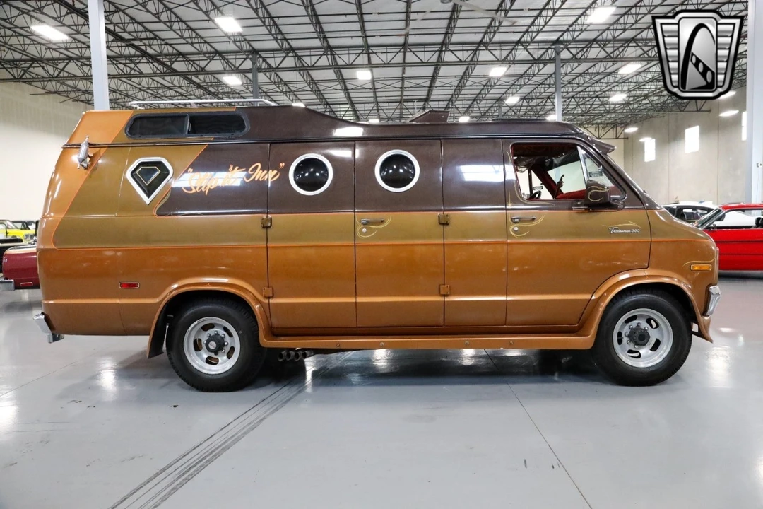 1977 Dodge Ram Van - Image 8 of 12