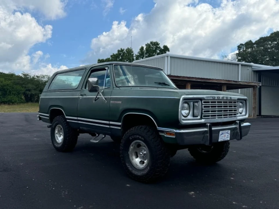 1977 Dodge Charger 4th Gen - Image 8 of 31