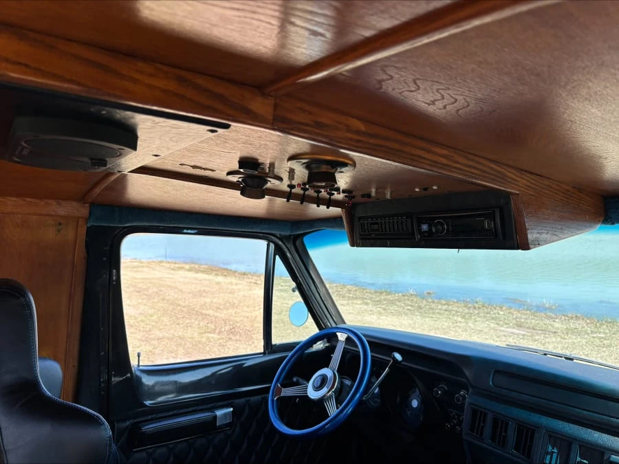 1977 Dodge Ram Van - Image 21 of 23