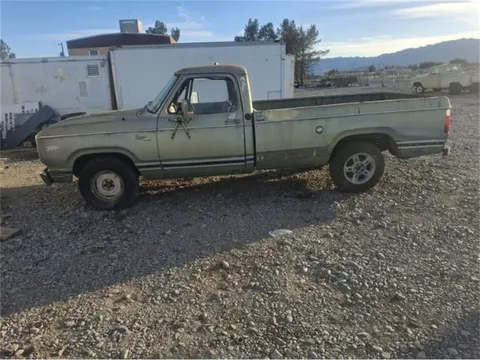 1977 Dodge D10