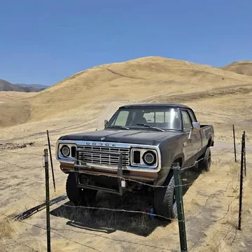 1977 Dodge D150 Club Cab Long Bed