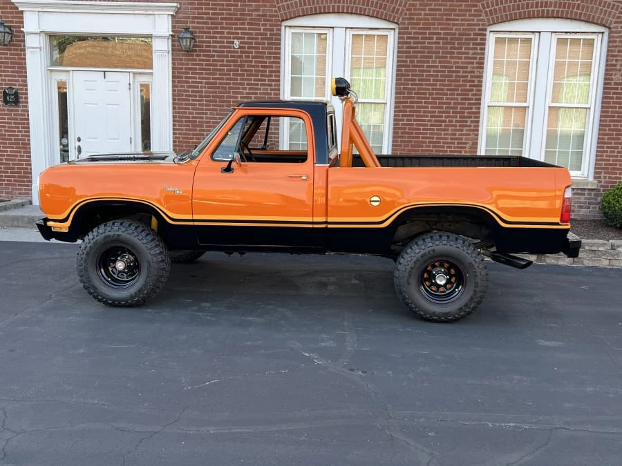 1977 Dodge Power Wagon - Image 2 of 10