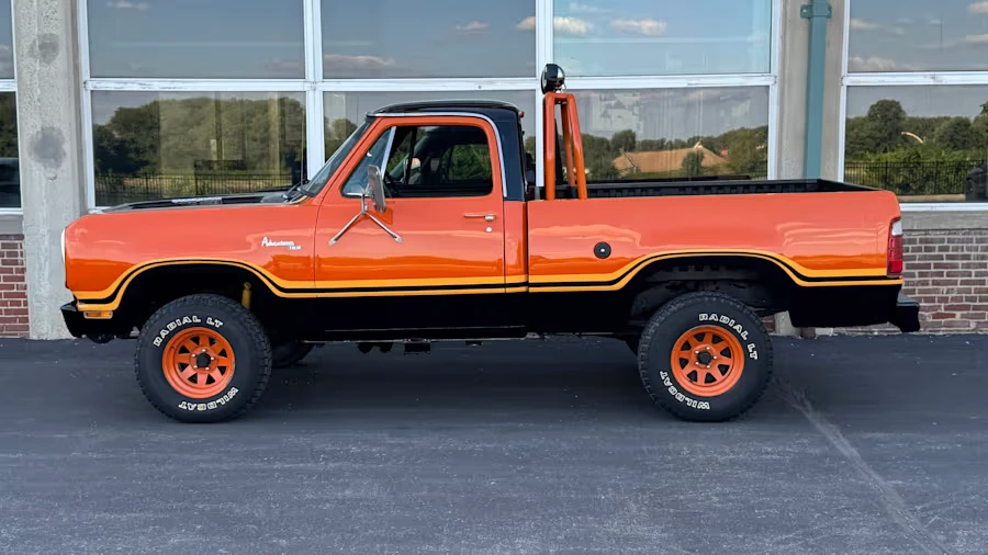 1977 Dodge Power Wagon - Image 2 of 13