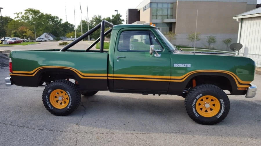1977 Dodge Power Wagon - Image 10 of 12
