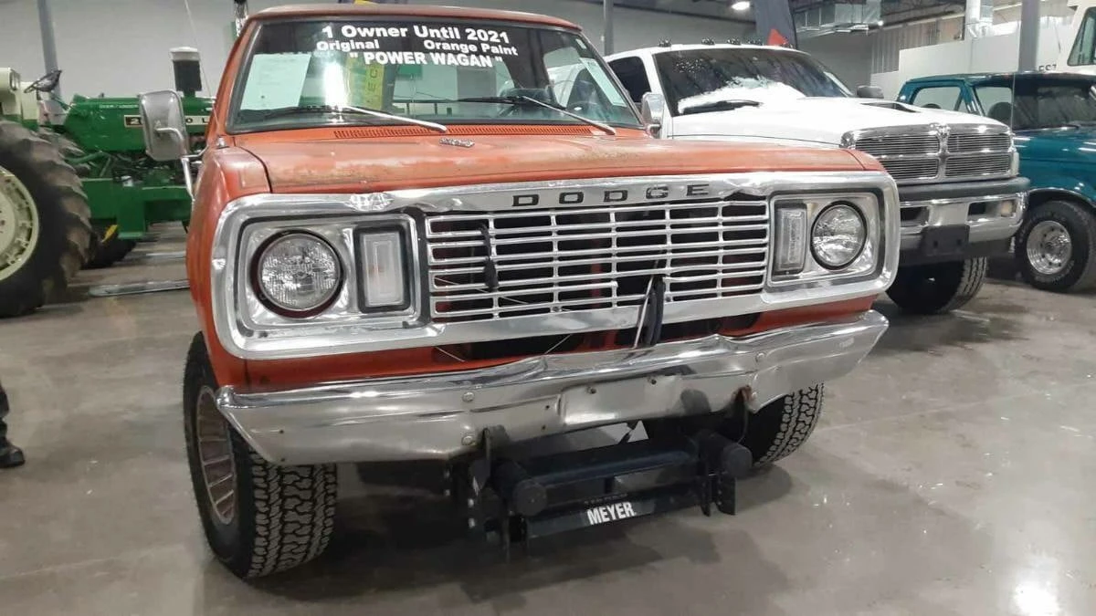 1977 Dodge Power Wagon - Image 15 of 16