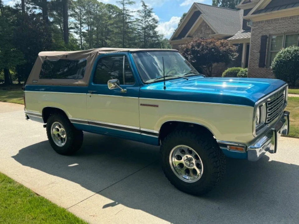 1977 Dodge Ramcharger - Image 16 of 31