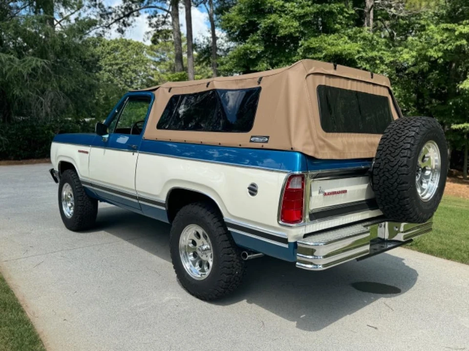 1977 Dodge Ramcharger - Image 10 of 31