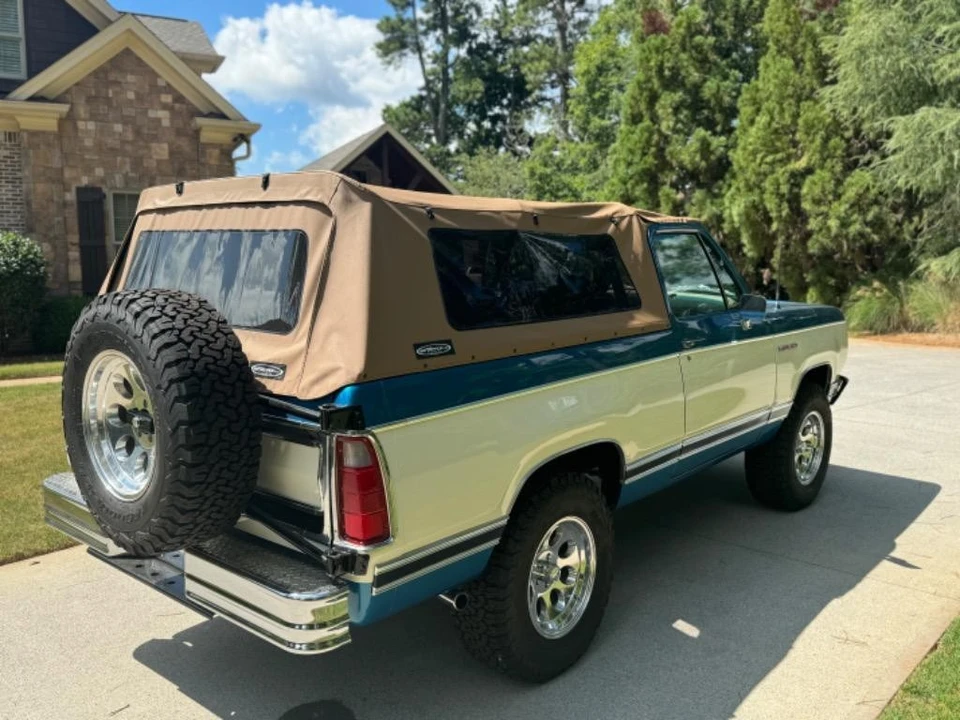 1977 Dodge Ramcharger - Image 15 of 31