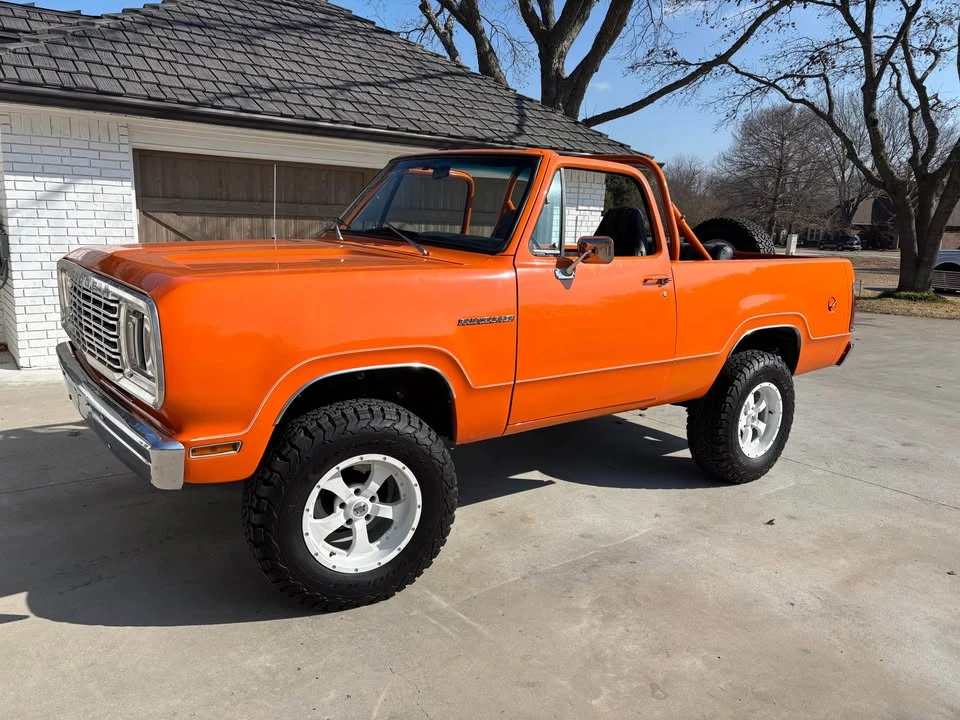 1977 Dodge Ramcharger - Image 2 of 12