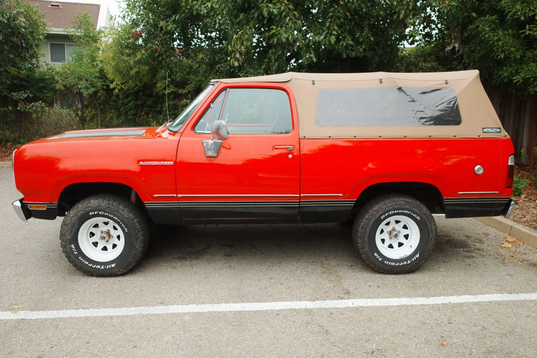 1977 Dodge Ramcharger - Image 16 of 31