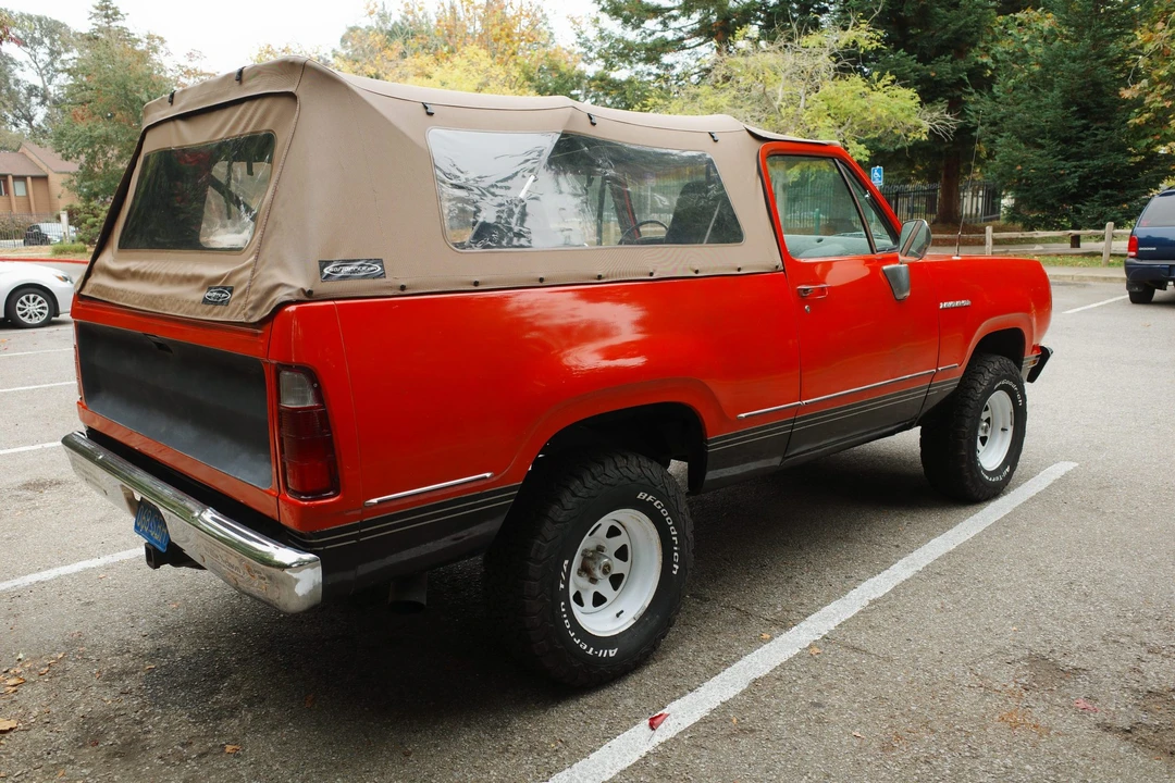 1977 Dodge Ramcharger - Image 9 of 31