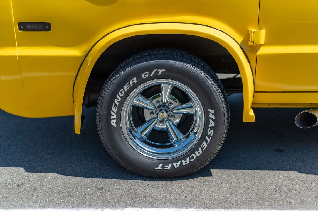 1977 Dodge Ram Van - Image 30 of 31