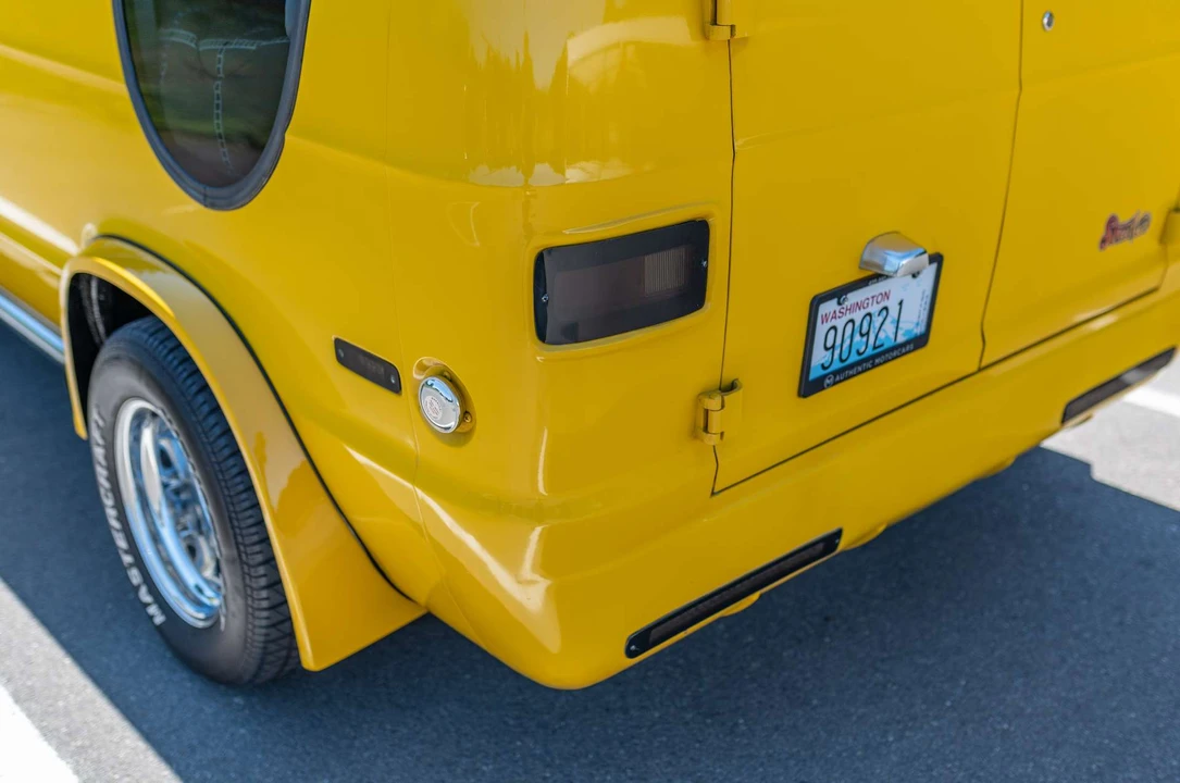 1977 Dodge Ram Van - Image 22 of 31