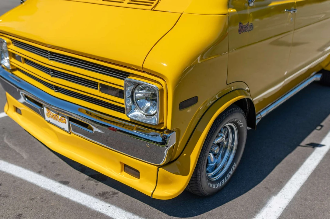 1977 Dodge Ram Van - Image 23 of 31