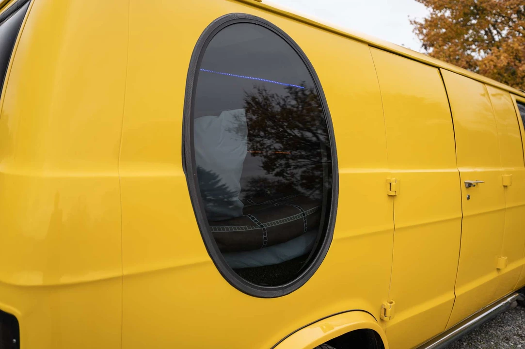 1977 Dodge Ram Van - Image 28 of 31