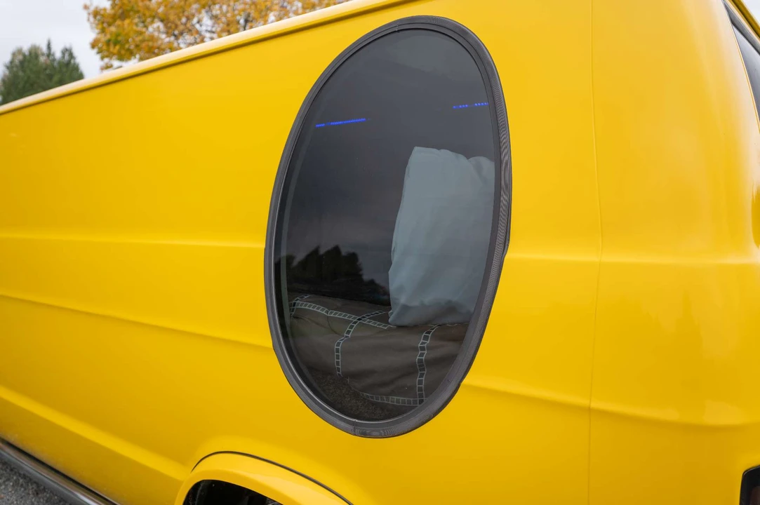 1977 Dodge Ram Van - Image 29 of 31