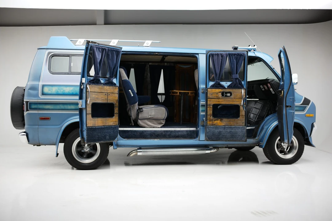 1977 Dodge Ram Van - Image 30 of 31