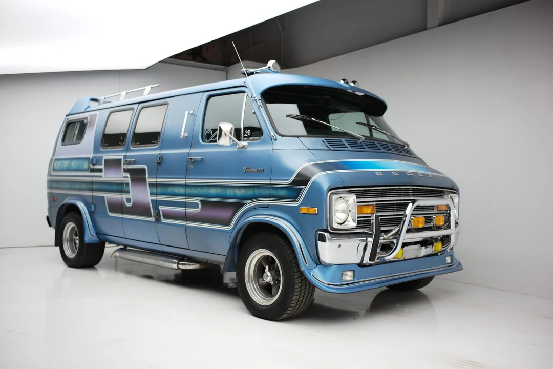 1977 Dodge Ram Van - Image 25 of 31